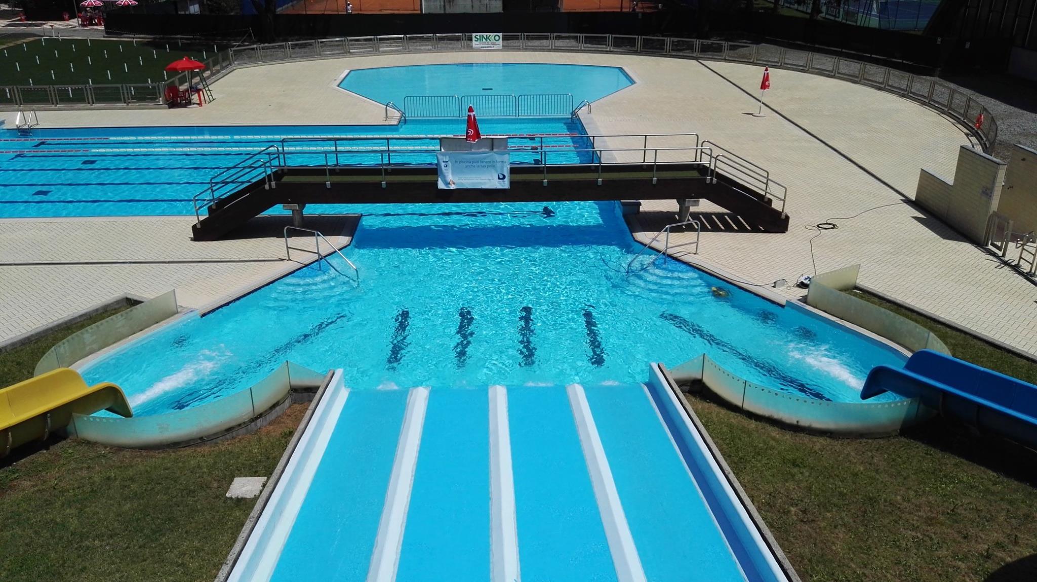 forus italia piscina cantu