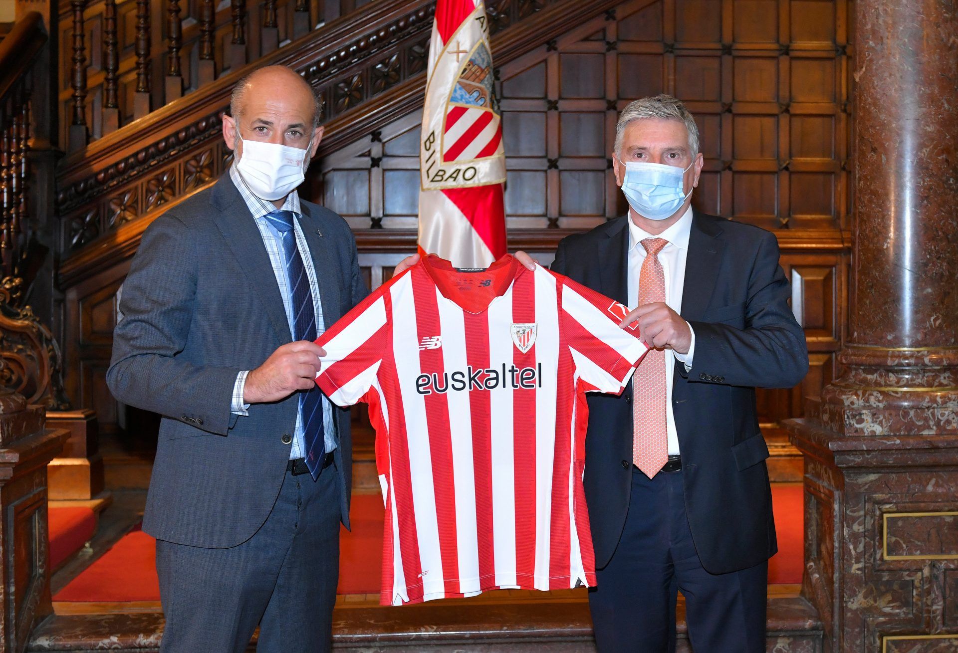 El Athletic renueva a Euskaltel como patrocinador principal del primer equipo femenino