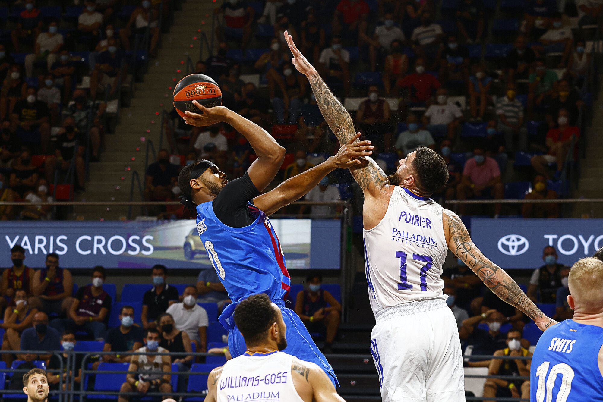 El Clásico' de la ACB apunta al rojo: Barça y Madrid per...