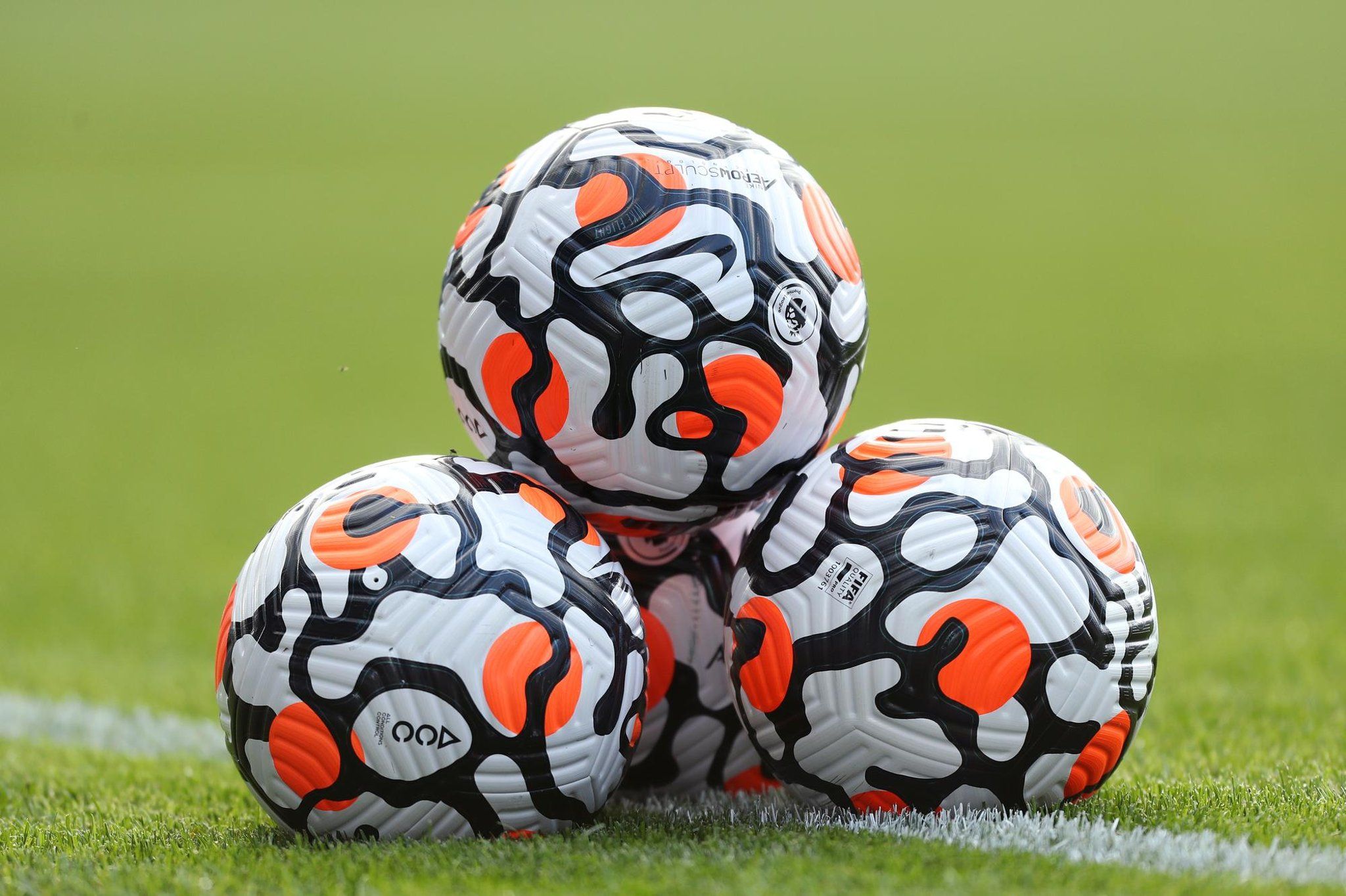 premier league balones