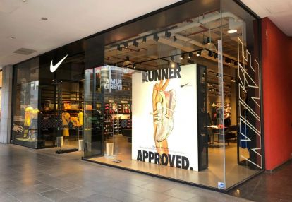 objetivo piso Usando una computadora Nike da 'gas' a su concepto de tienda Unite con la tercer...