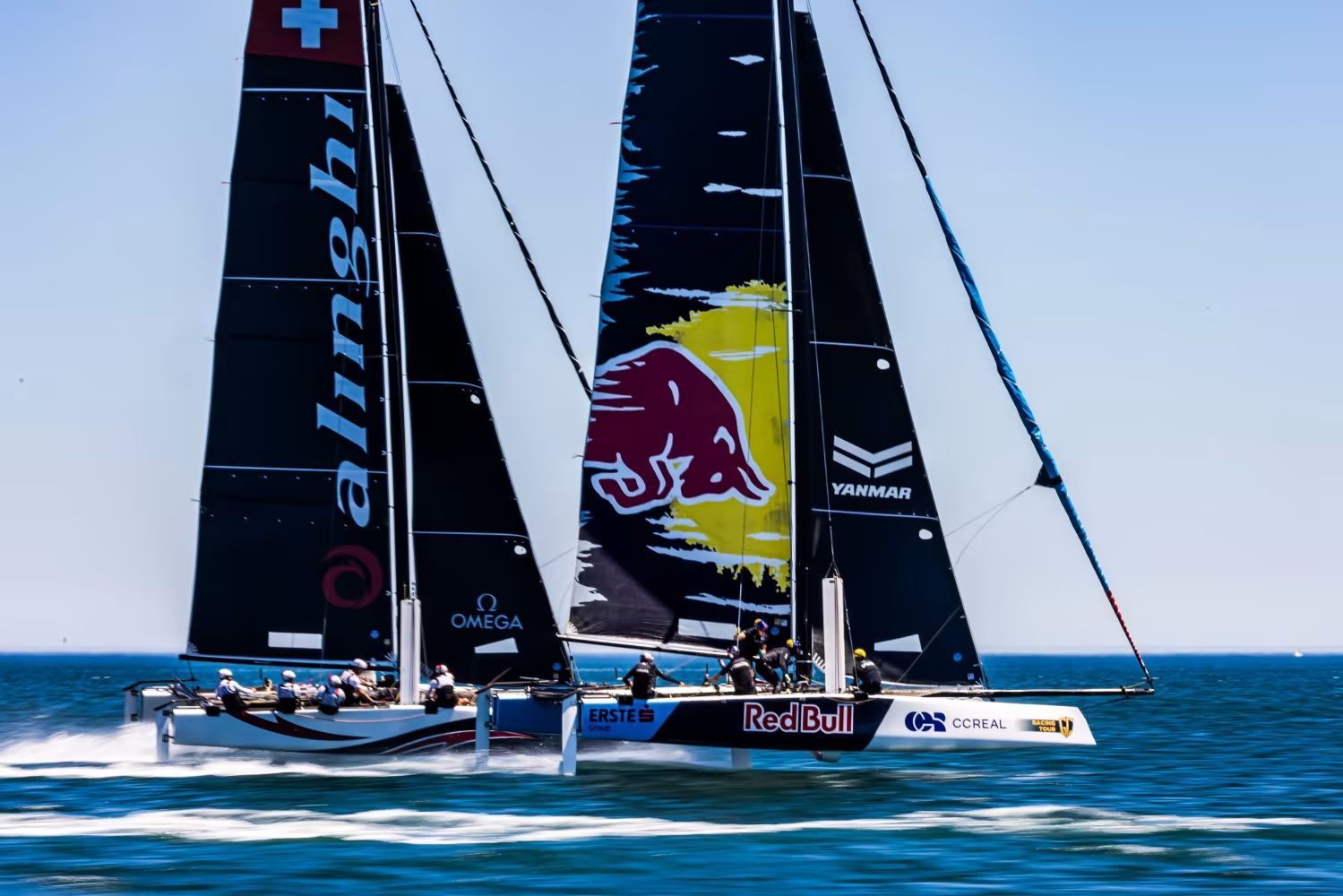 Alinghi Red Bull Americas Cup Vela agua1