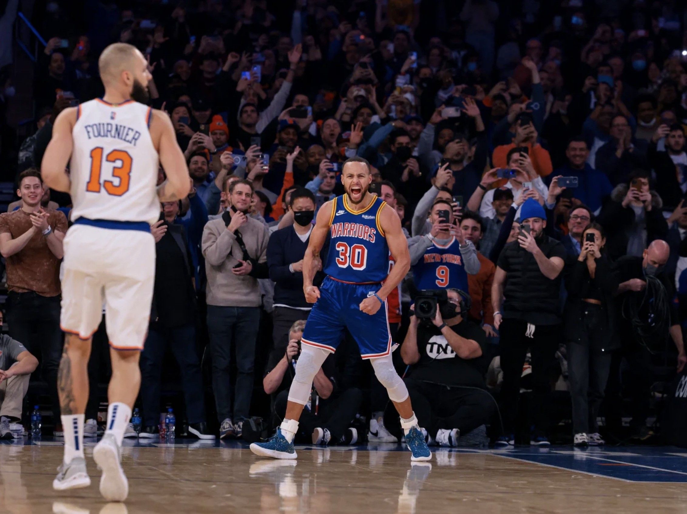 Curry 2021 2022 record triples