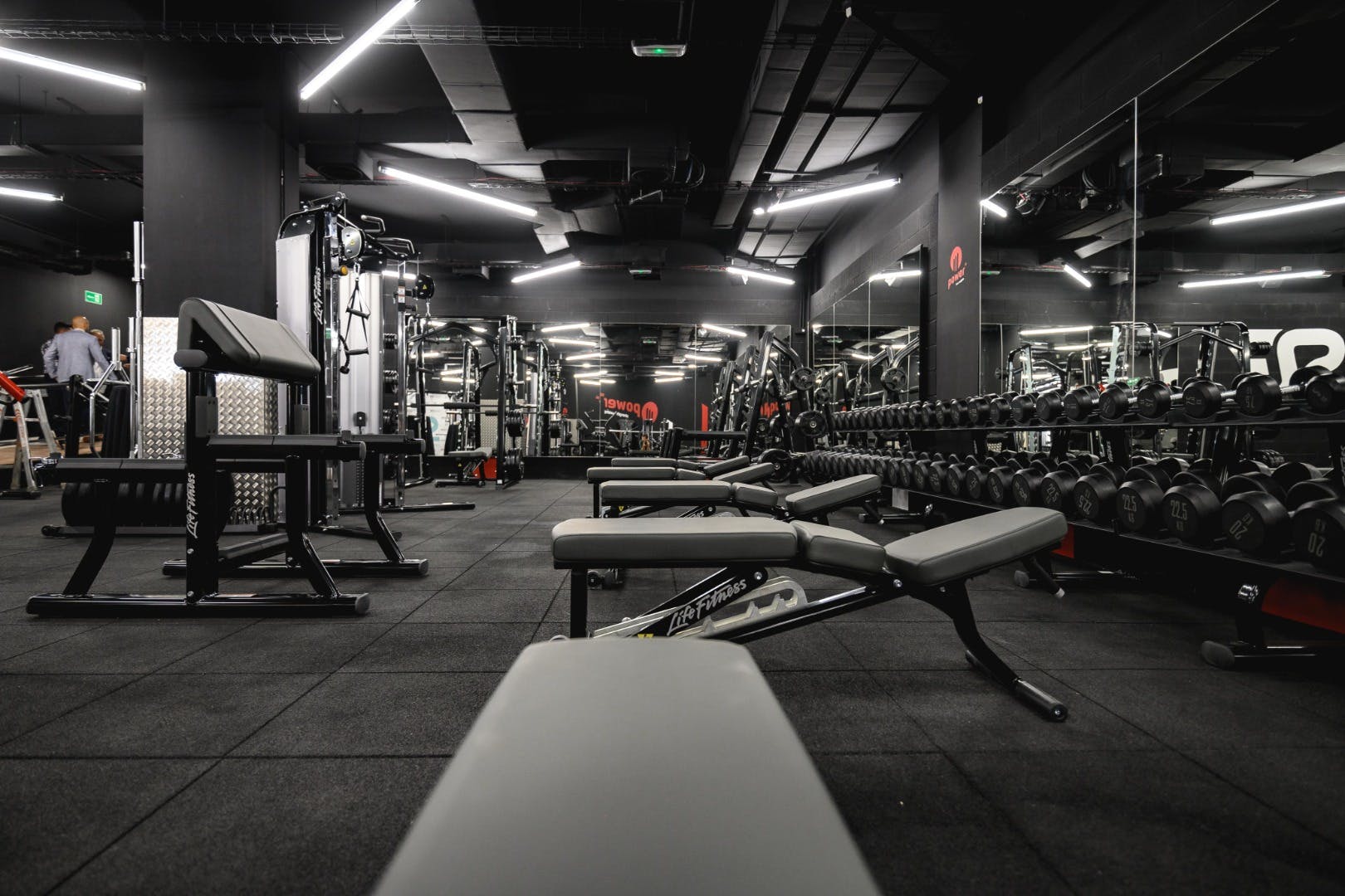 synergym recurso sala peso libre