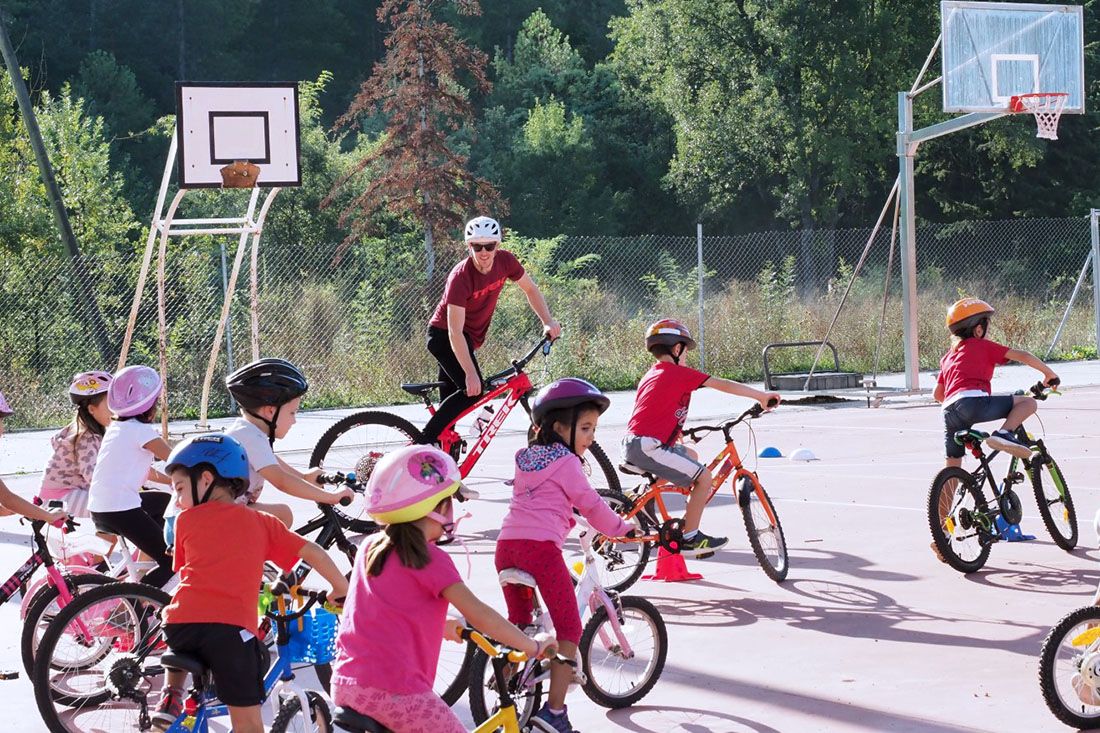 Ciclismo deporte colegios recurso