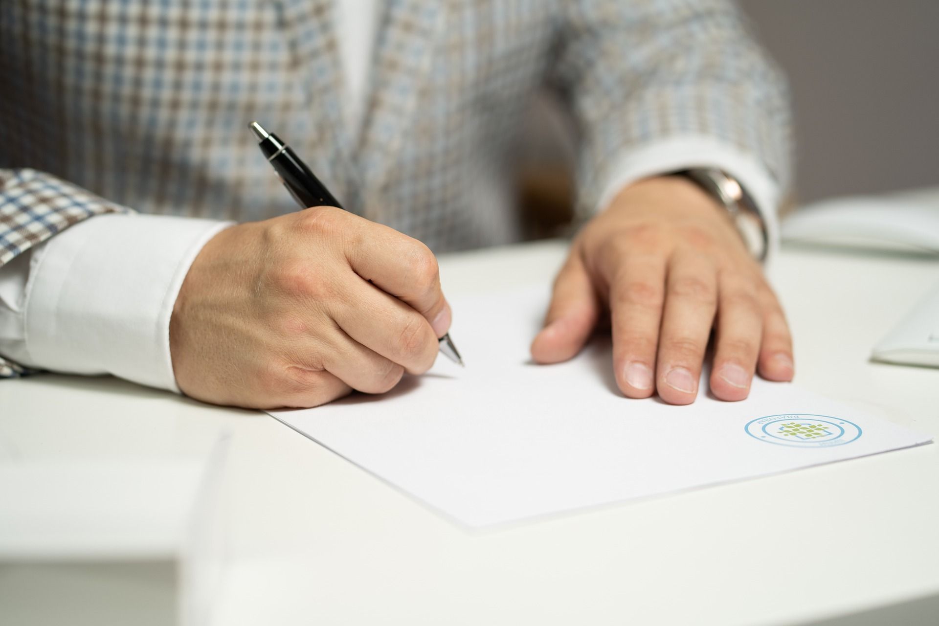acuerdo y contratación