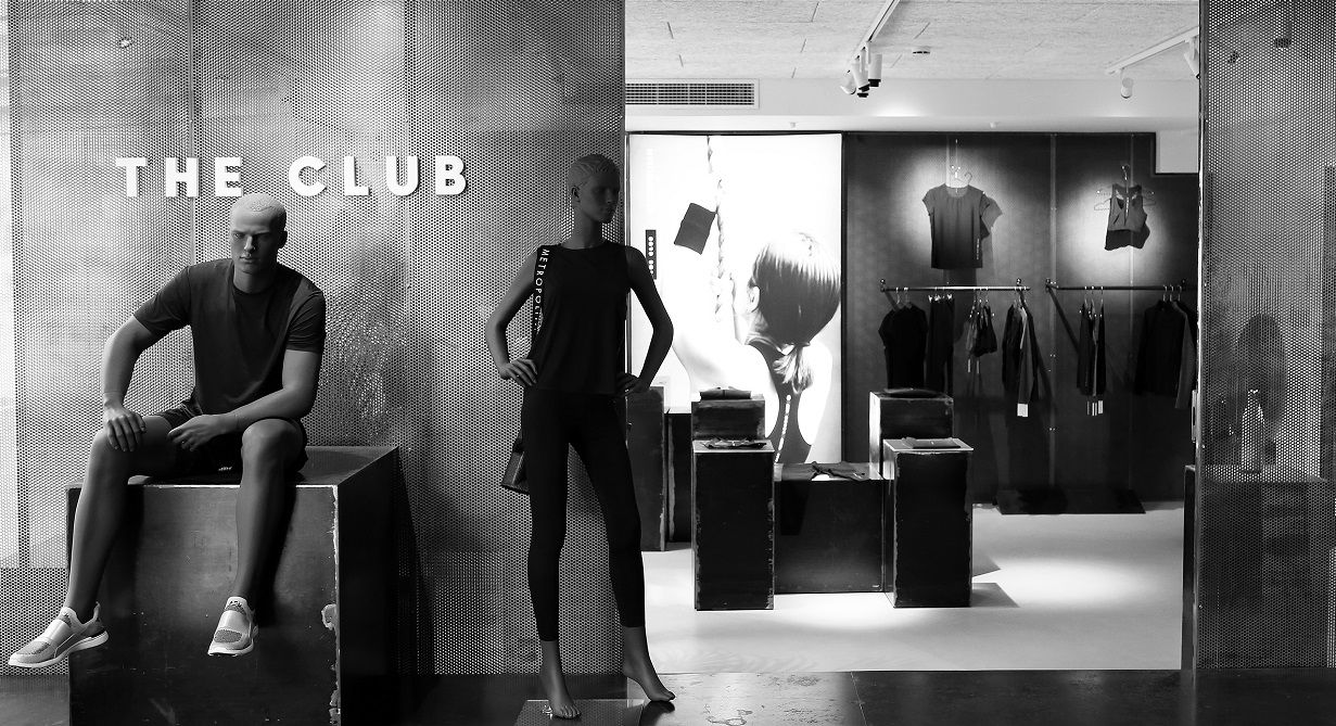 Tienda Metropolitan: The Club.