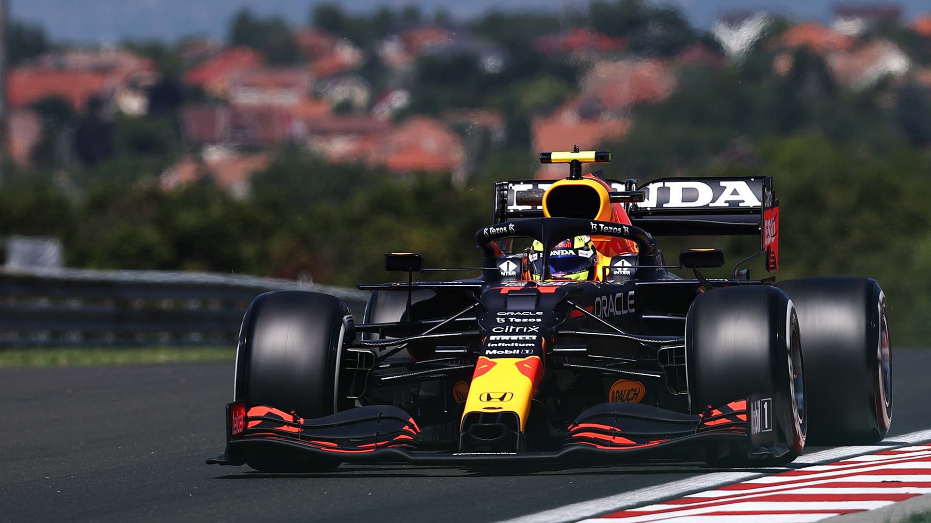 Red Bull Racing Oracle