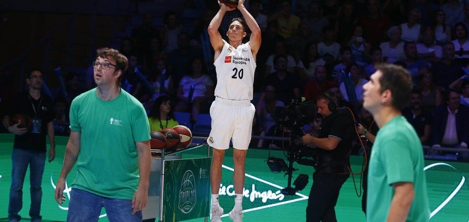 Jaycee Carroll en el concurso de triples de la ACB.