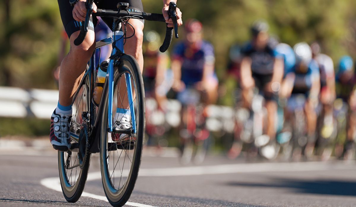 Graba todo lo que pasa en la carretera mientras montas en bicicleta  Probamos las cámaras FLY6 CE y F 