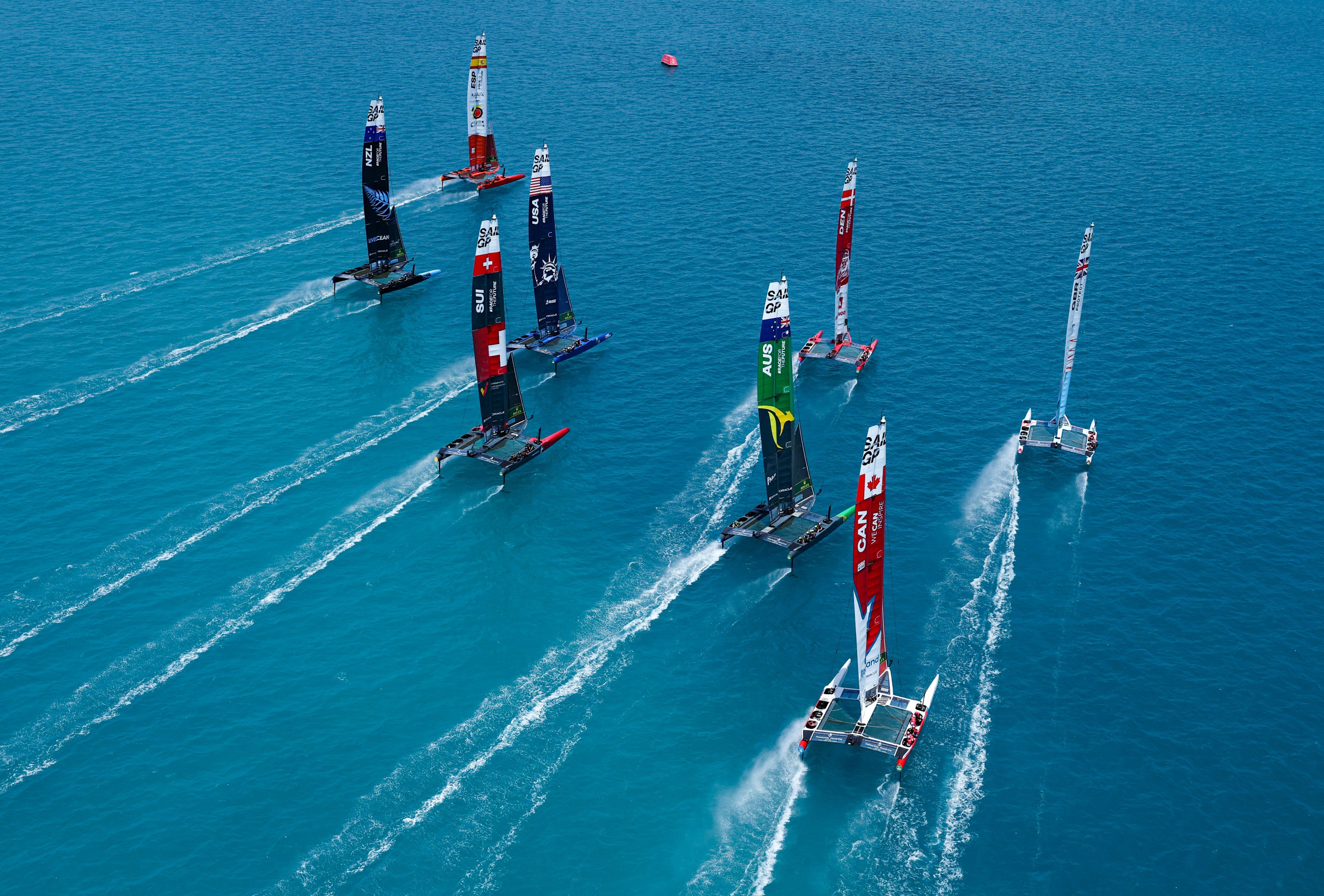 El equipo español de SailGP firma al Grupo Pérez y Cía como