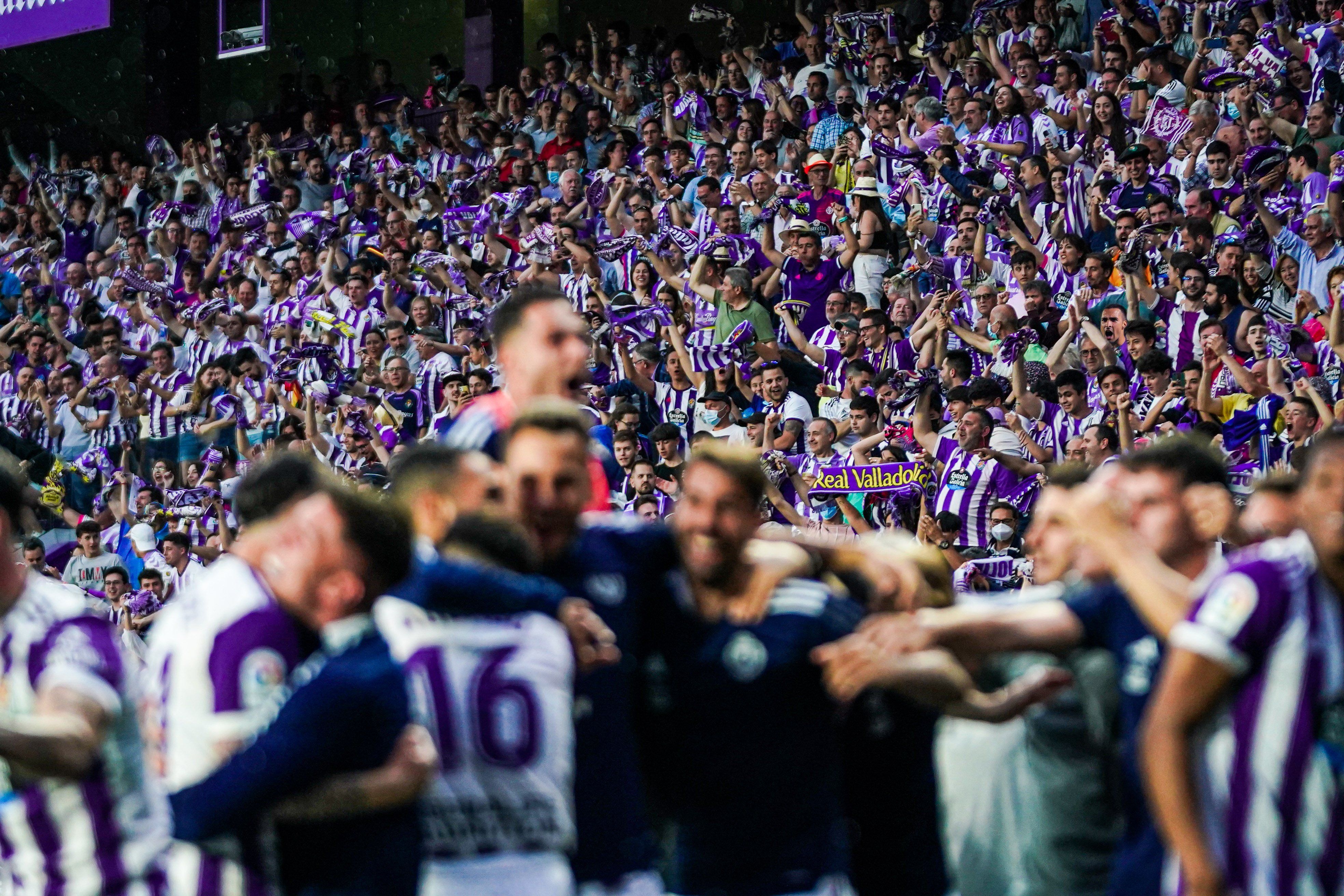 Real Valladolid 2021 2022 equipo afición abonos fan deportivo