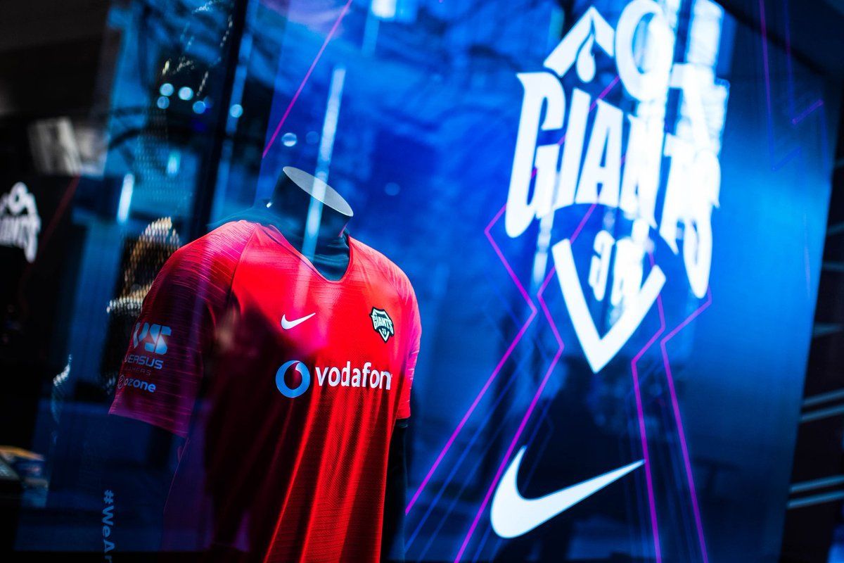 vodafone giants tienda nike
