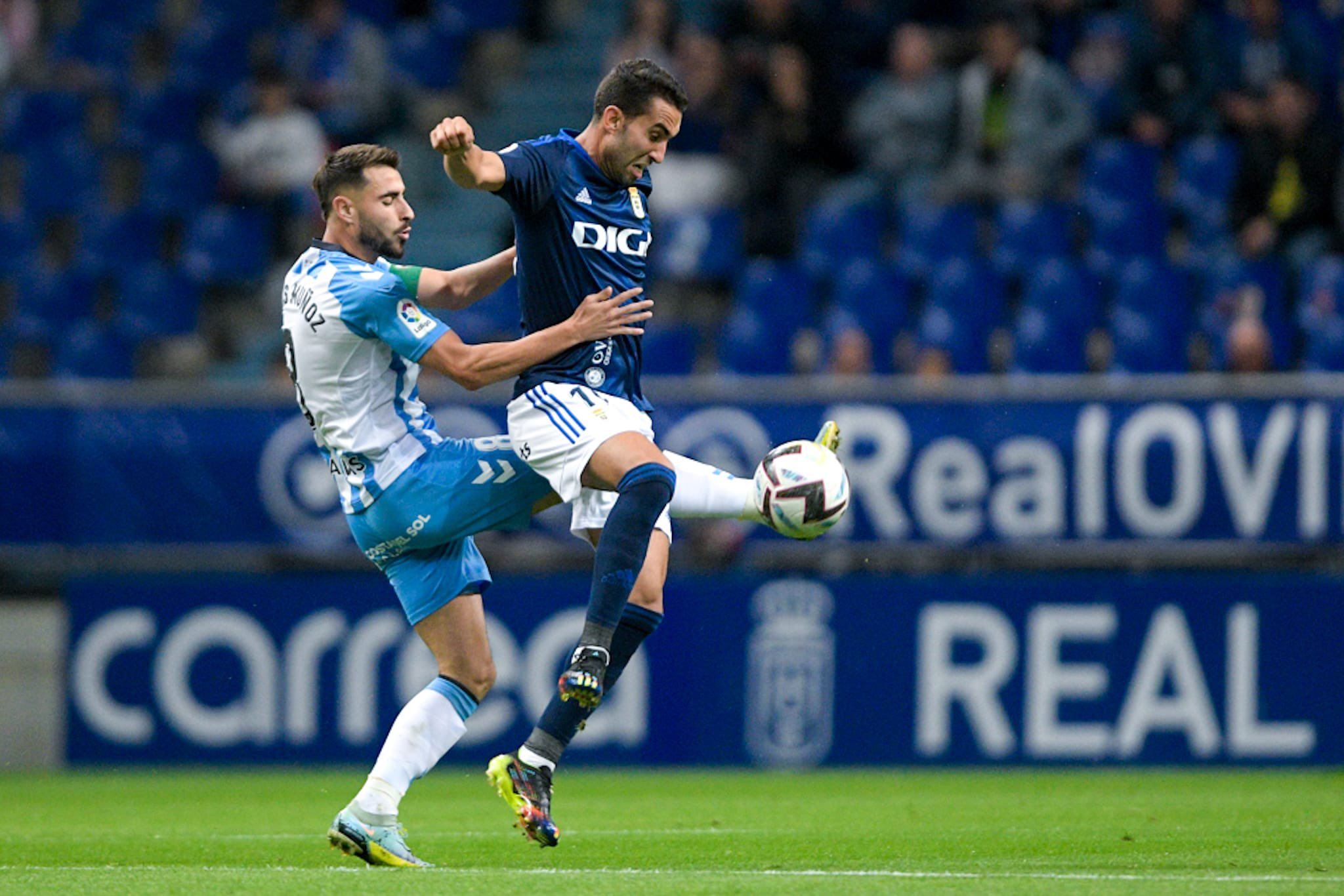 El Real Oviedo prevé reducir las pérdidas un 75% este curso tras dejarse 2  millones en 2021-2022