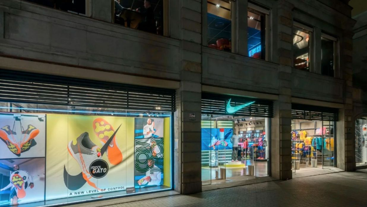 Nylon Recepción Mierda Nike cierra en Las Ramblas de Barcelona para concentrarse en su 'flagship'  de Passeig de Gràcia