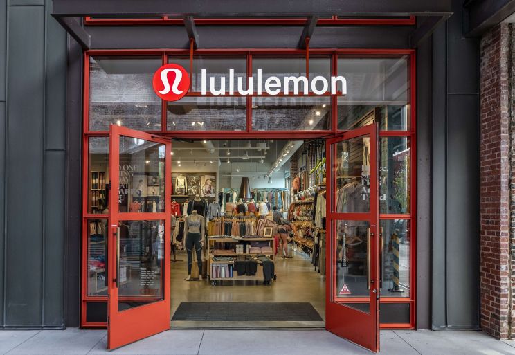 Luluman is expanding the glass to Canada and bringing its lineup …