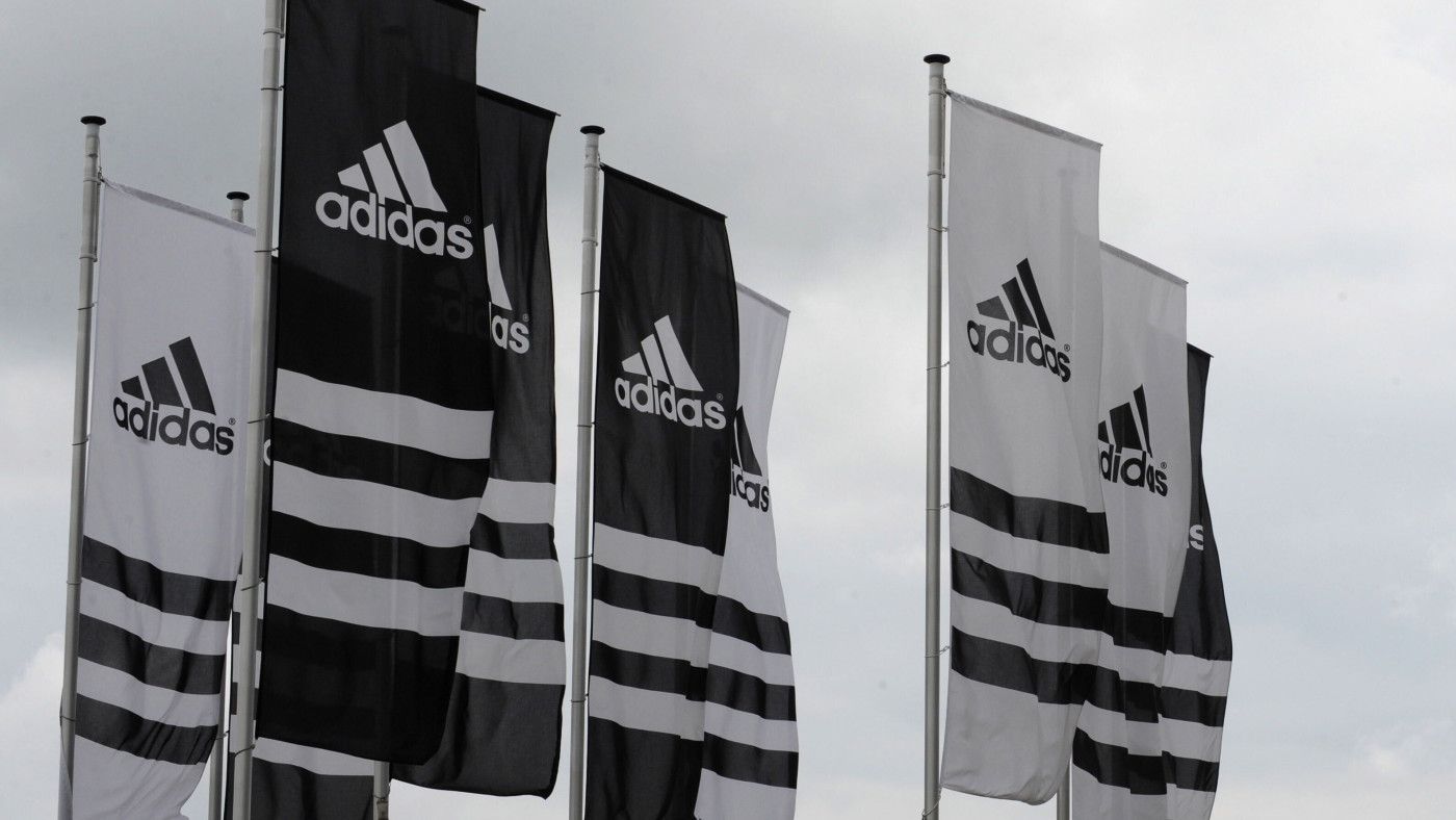 Adidas cancela préstamo de con un crédito