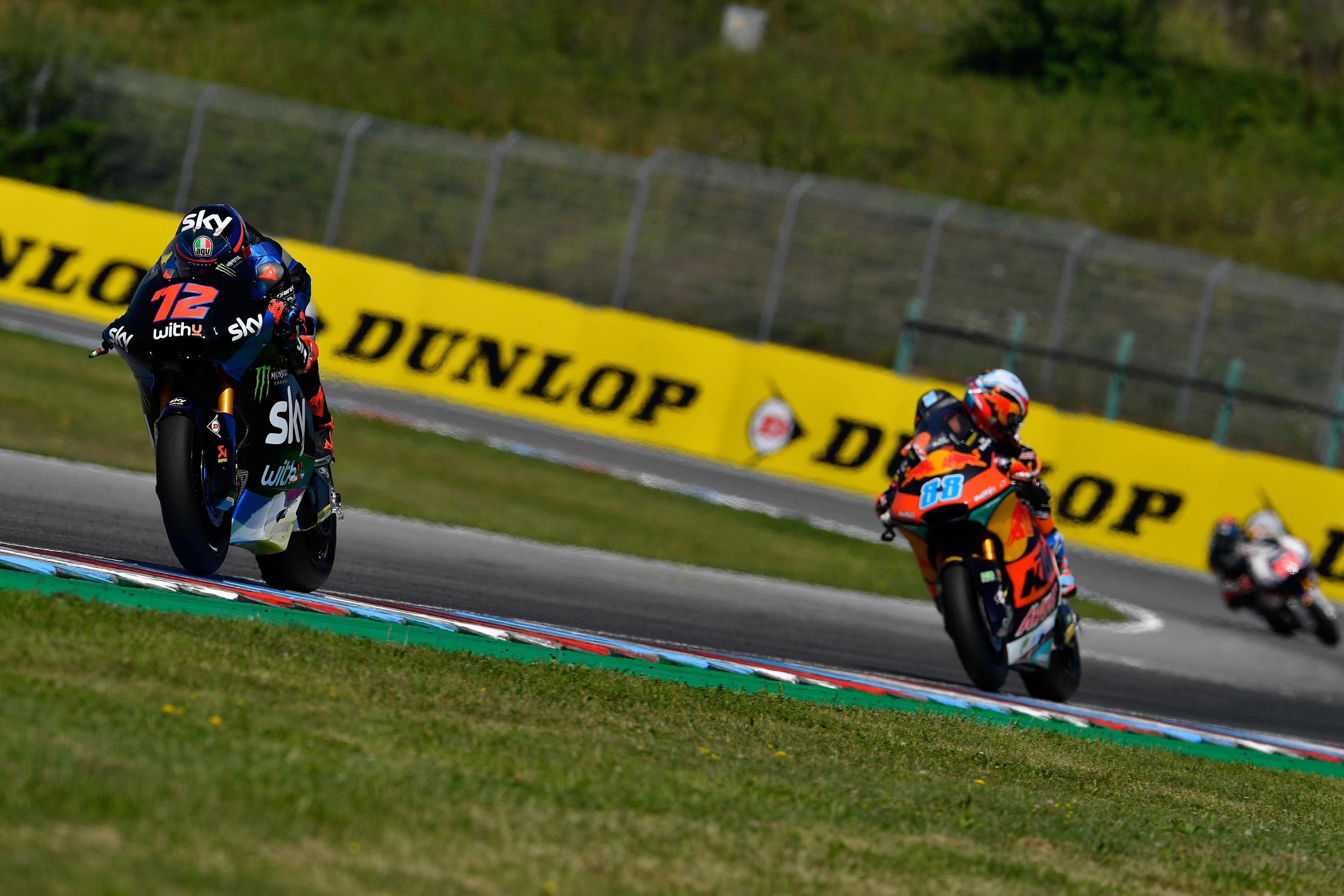 dunlop motogp proveedor