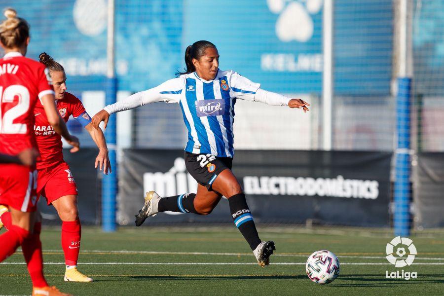 Más patrocinios en femenino: Espanyol ficha Á...