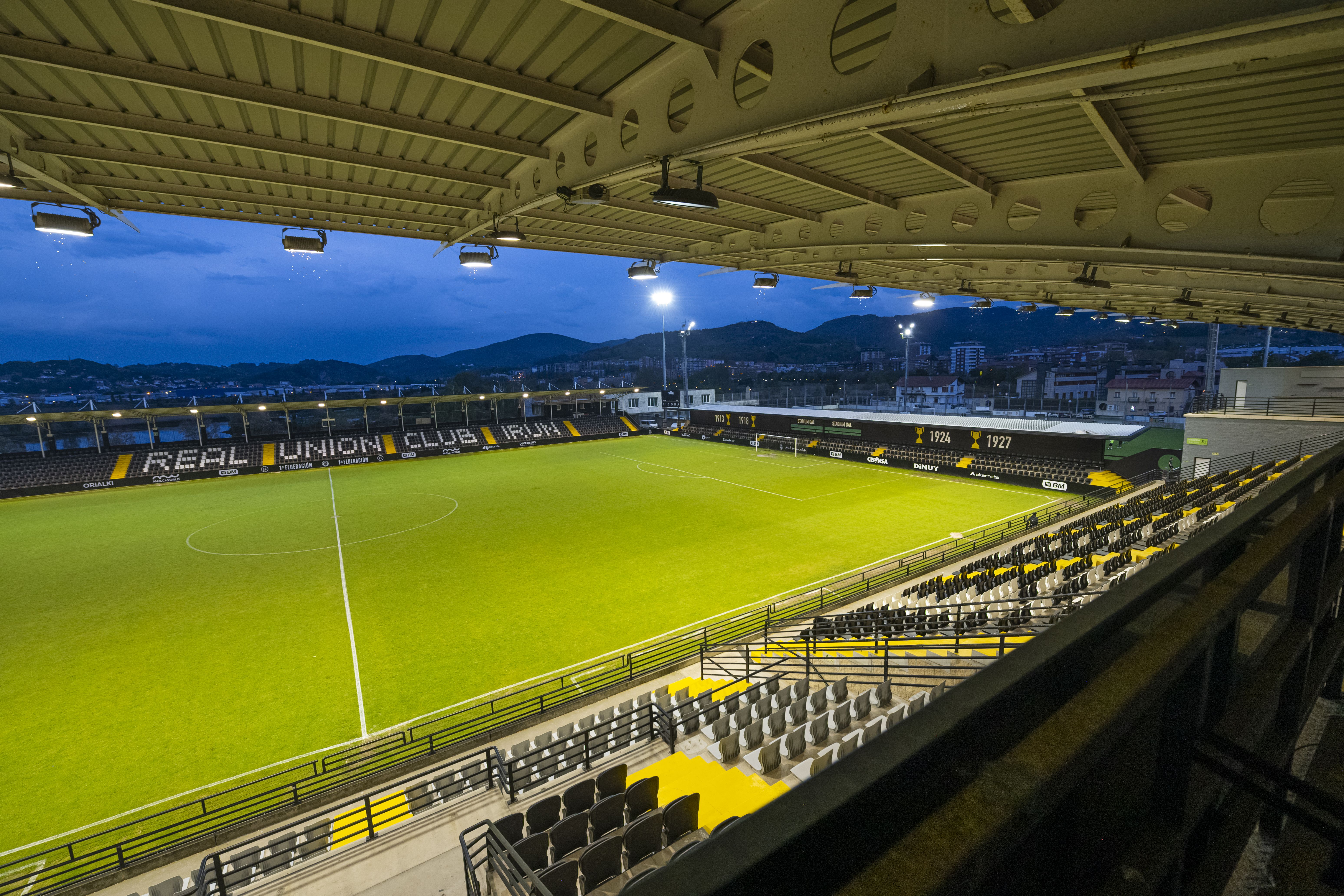 2 Gal Stadium Real Unión Club Molcaworld