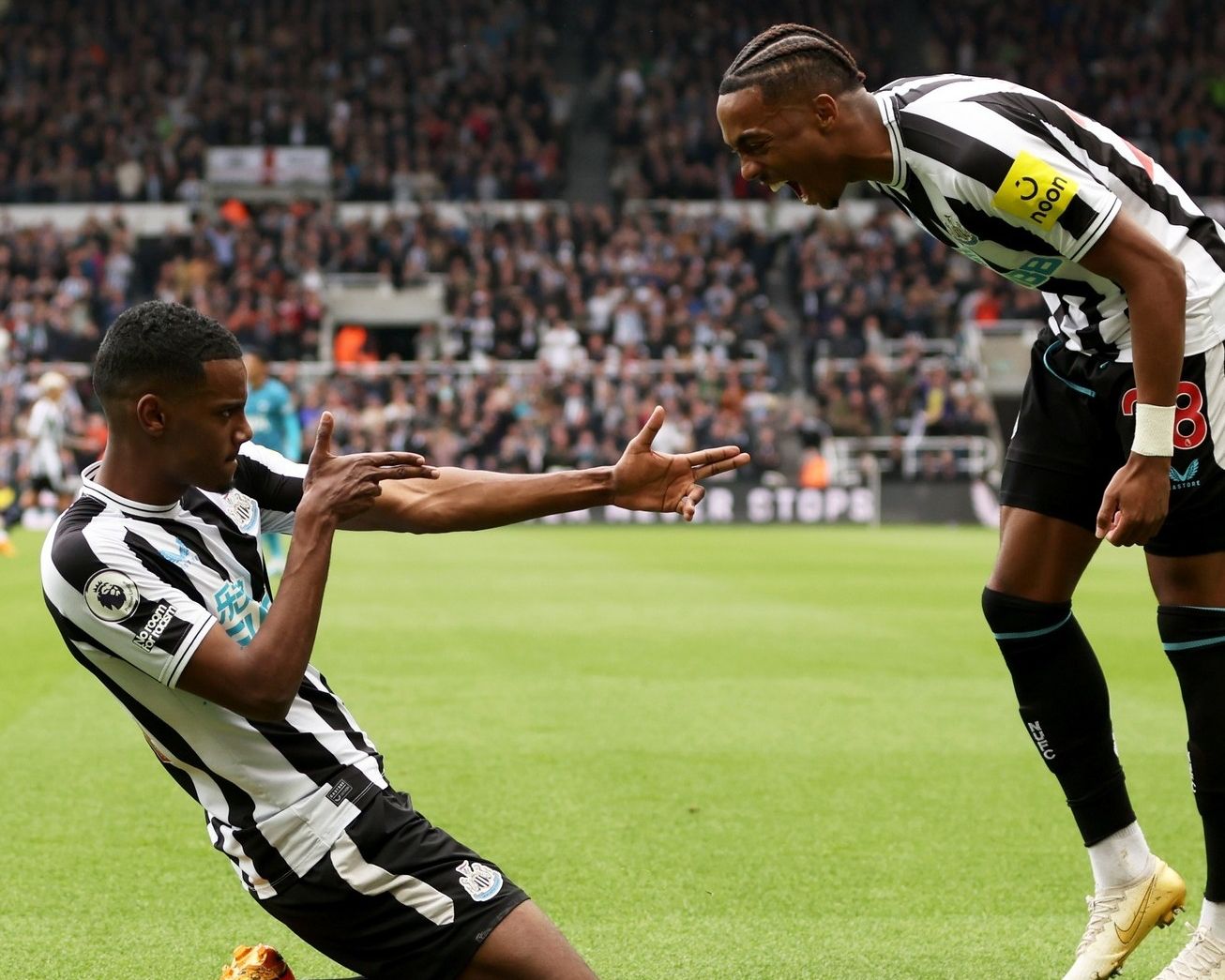 Newcastle United Sela 2022 2023 Arabia Saudí