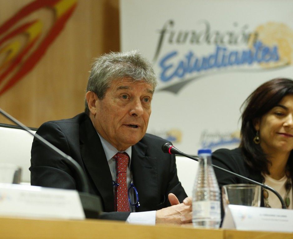 fernando galindo estudiantes