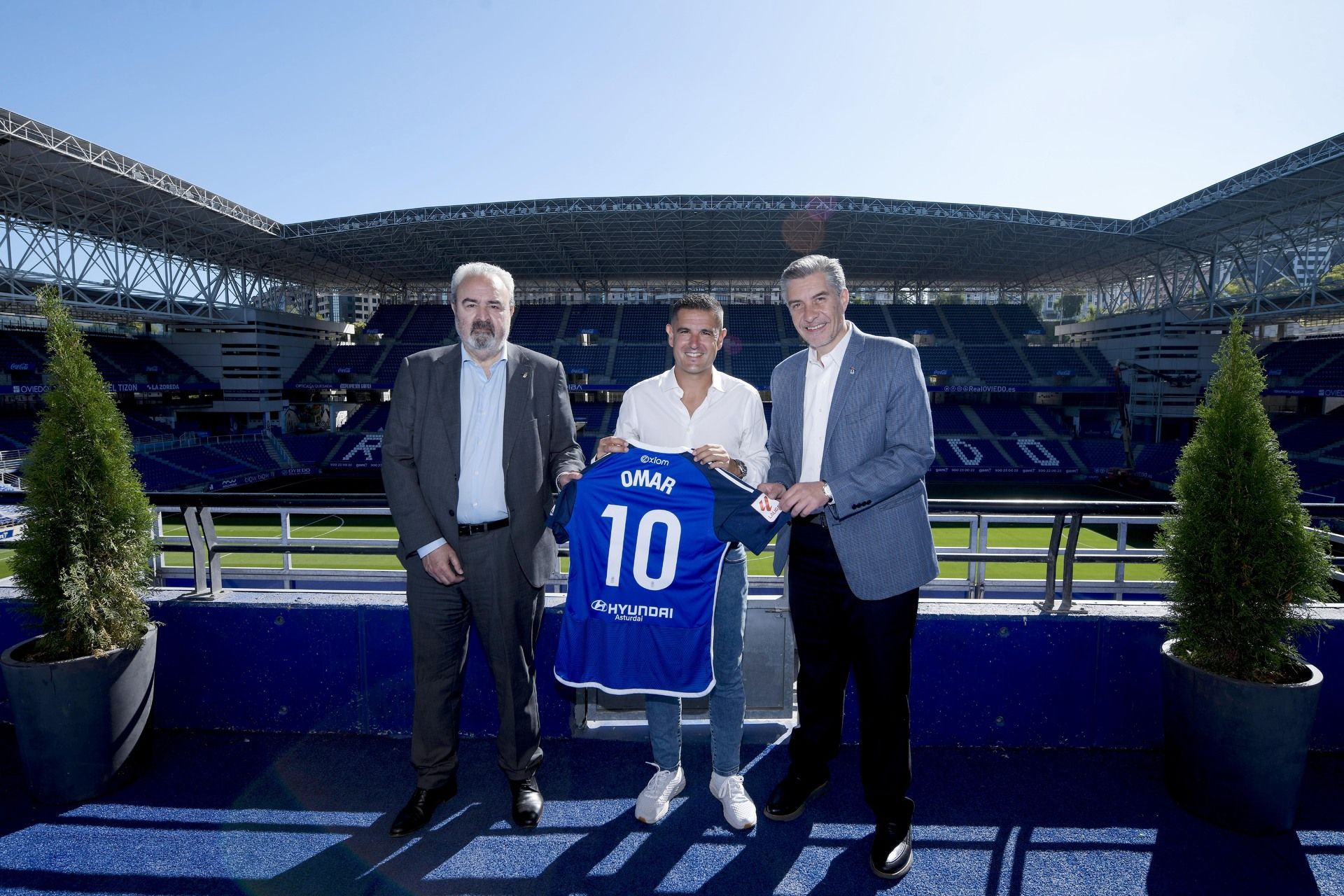 Real Oviedo patrocinios Exiom Hyundai 2023 2024