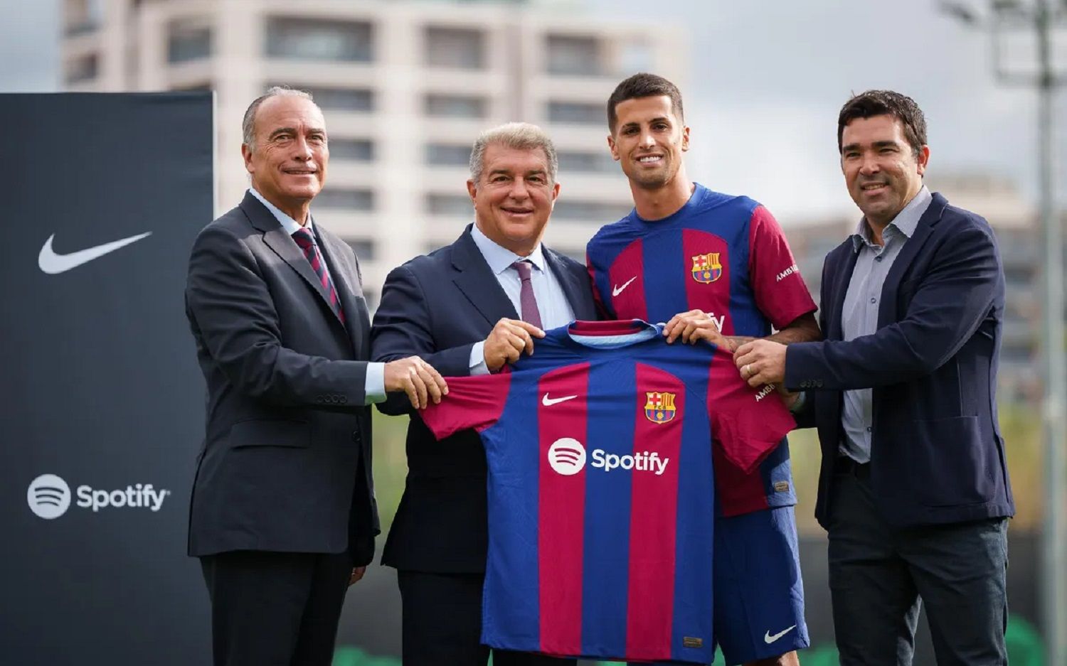 Joao Cancelo FC Barcelona 2023