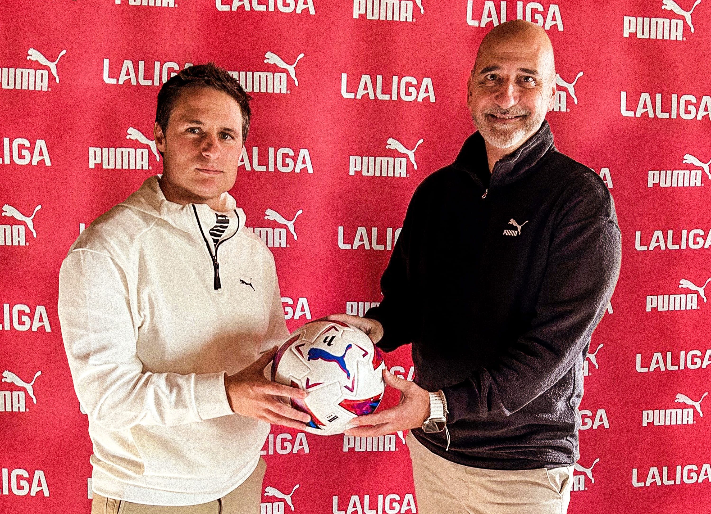 Óscar Mayo (LALIGA) y Javier Ortega (PUMA)
