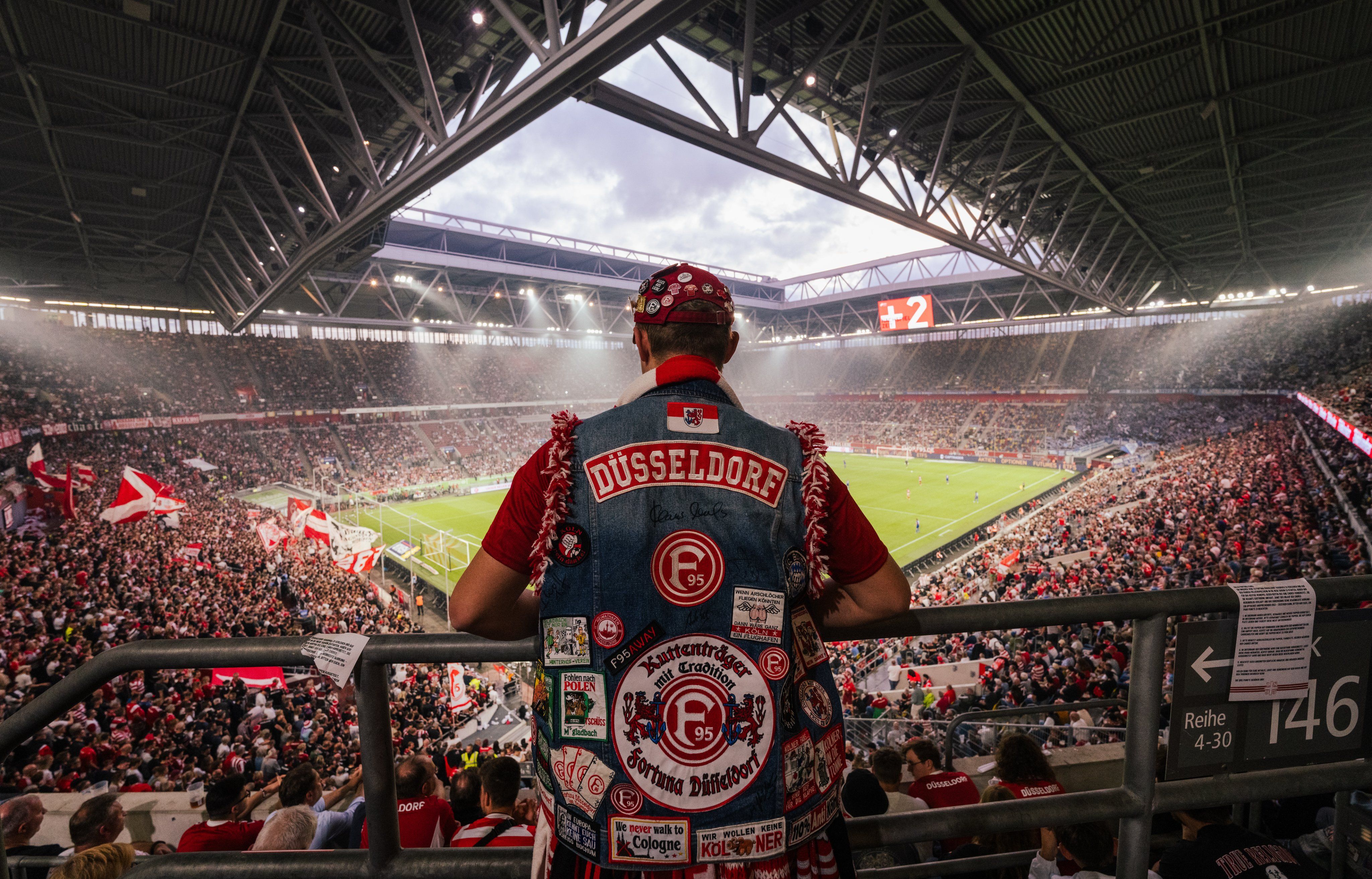 Fortuna Düsseldorf tornos Estadio aficion 2 Bundesliga 2023 2024