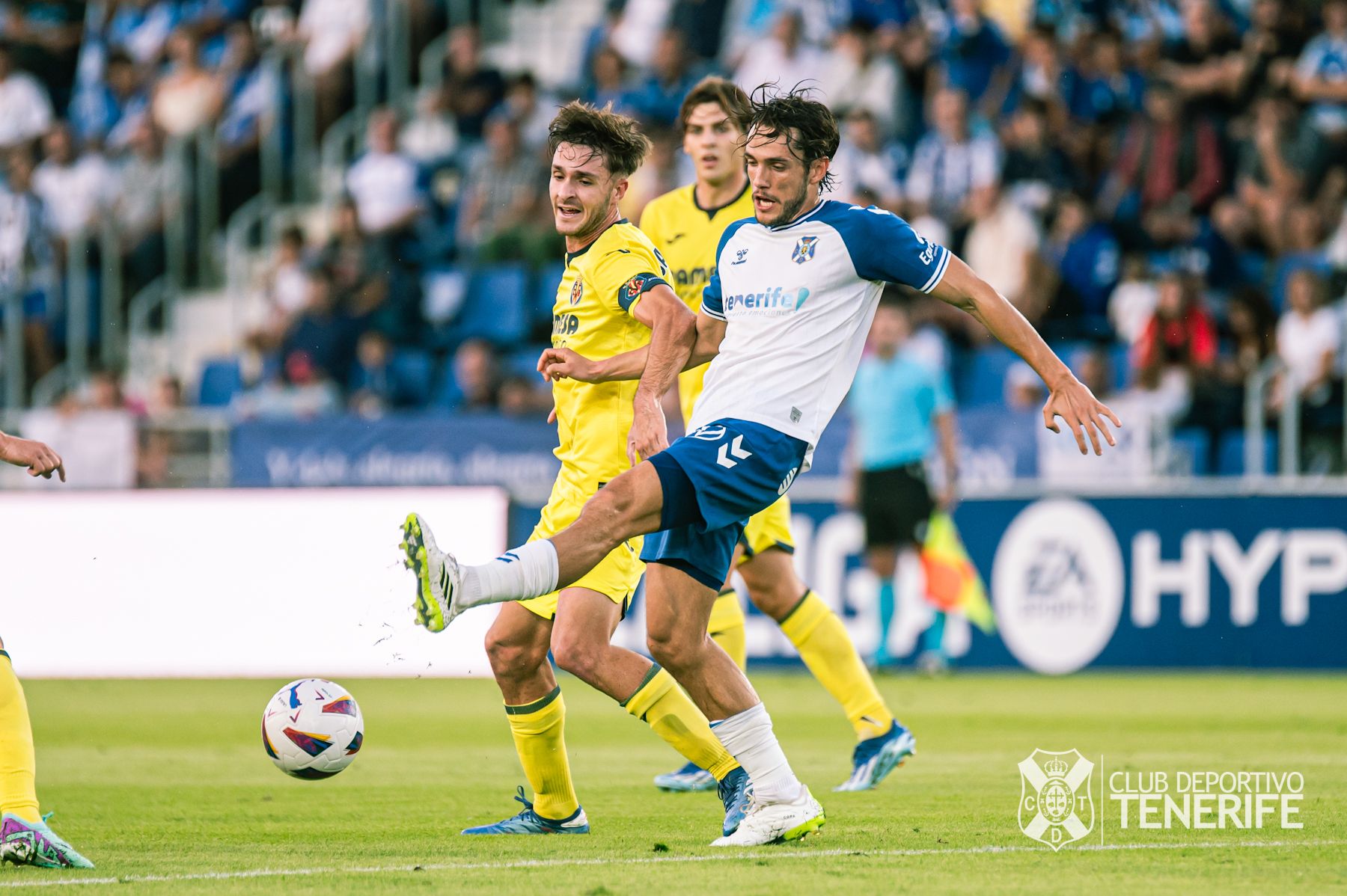 El Real Zaragoza vuelve a beneficios tras reducir un 81% sus