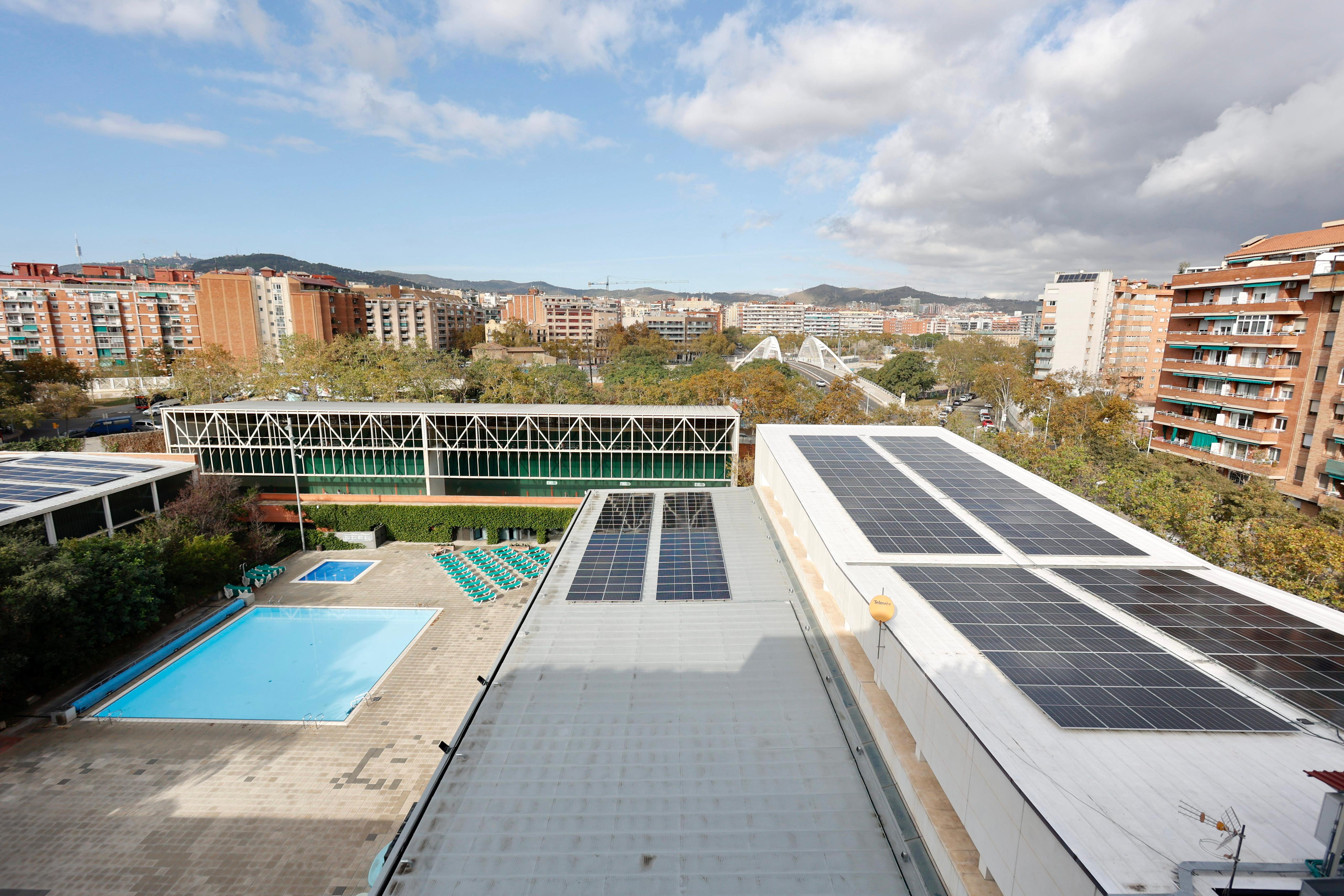 barcelona placas fotovoltaicas cem perill sostenibilidad