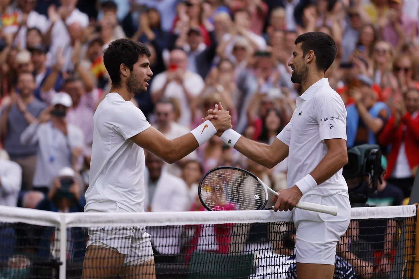 Carlos Alcaraz y Novak Djokovic, en la final de Wimbledon de 2024.