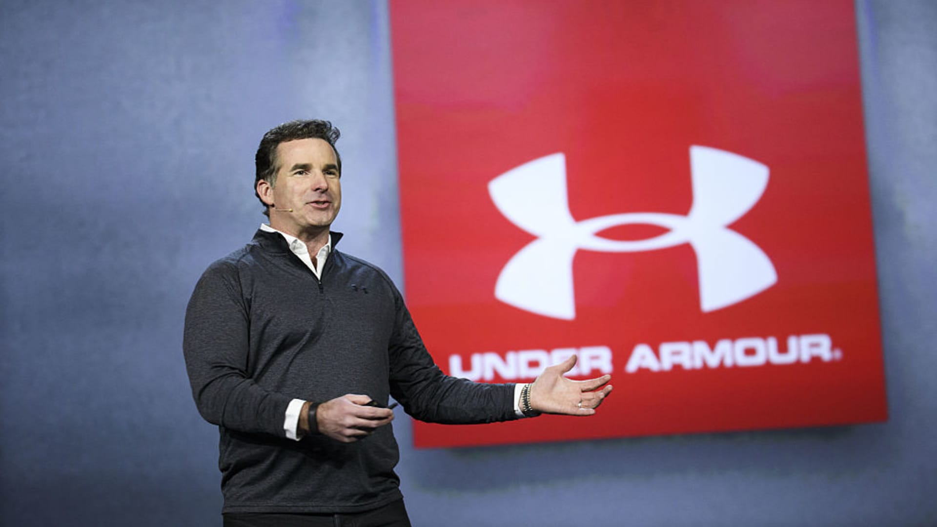 Under sales armour empresa