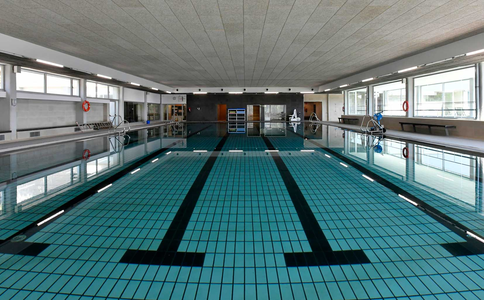 cem can roca castelldefels aossa