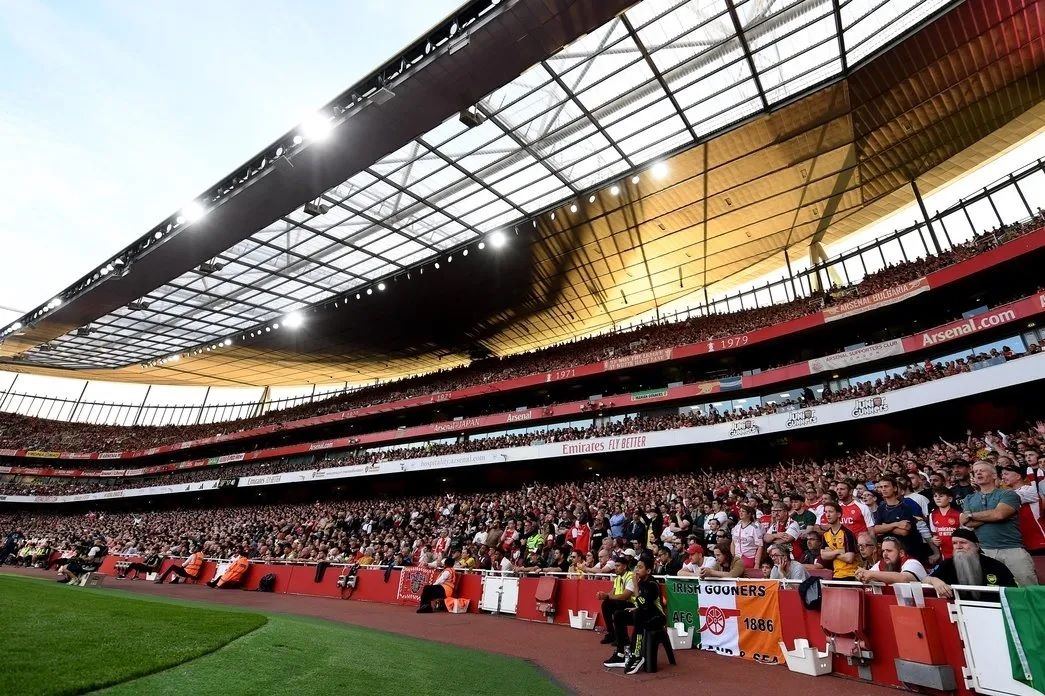 Arsenal estadio Emirates gradas aficion premier league 2023 2024