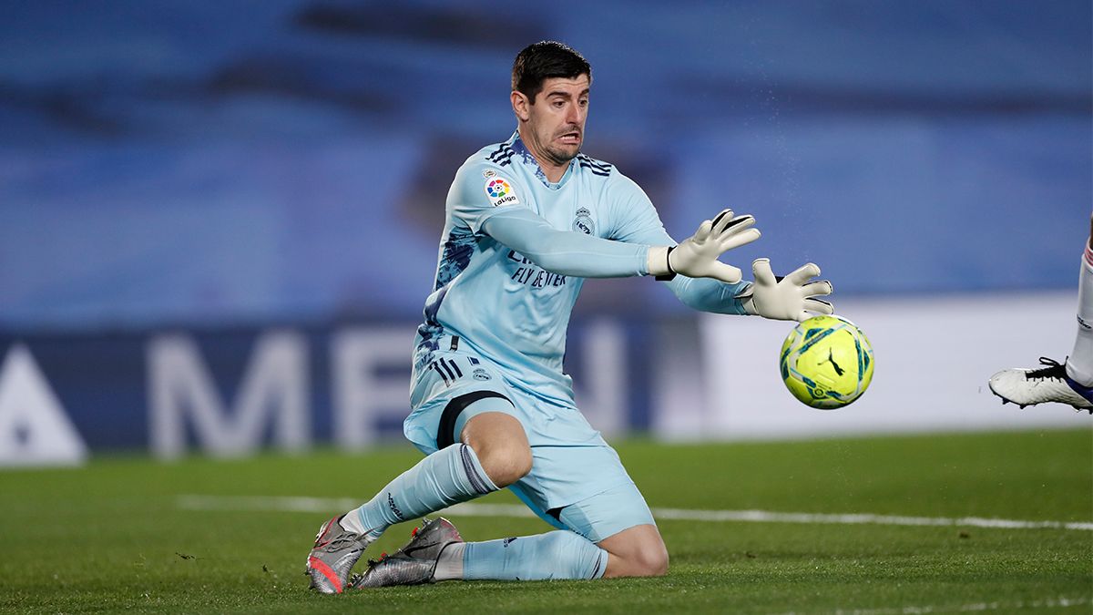 real madrid laliga courtois parada