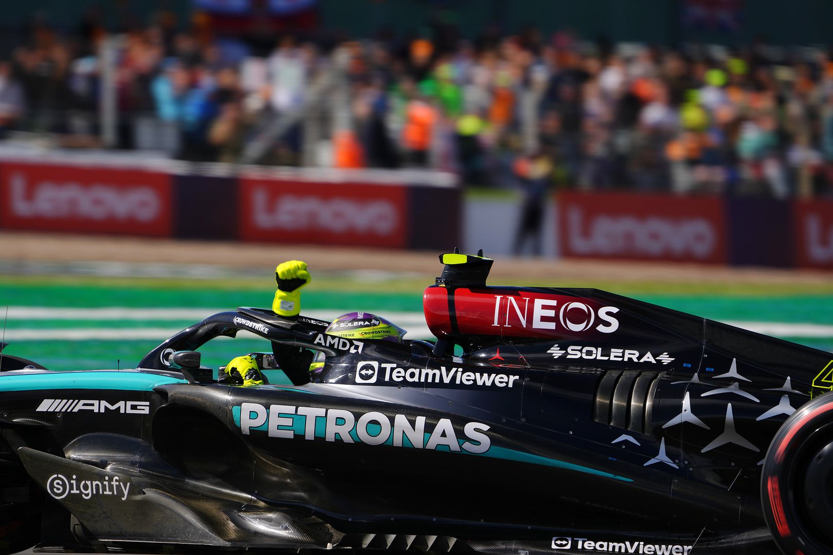Silverstone Signify Mercedesjpg
