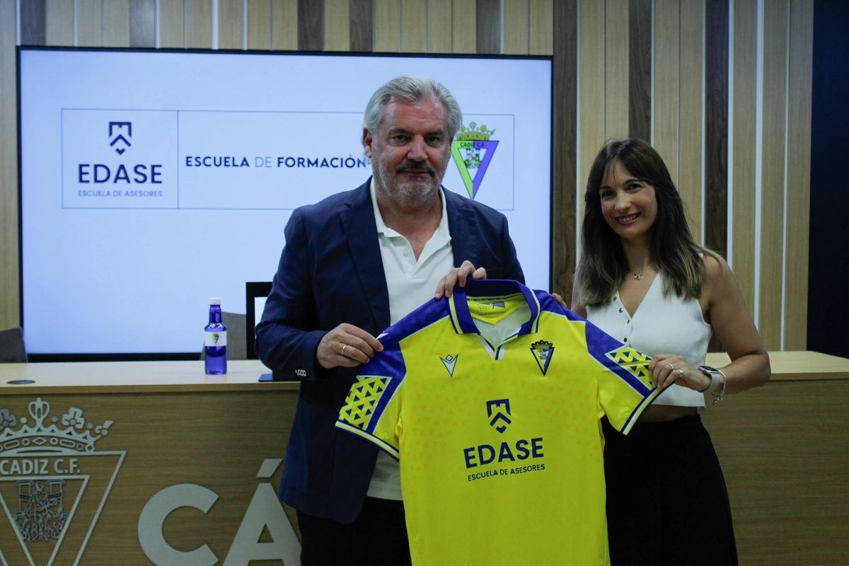 Cádiz CF EDASE patrocinio femenino