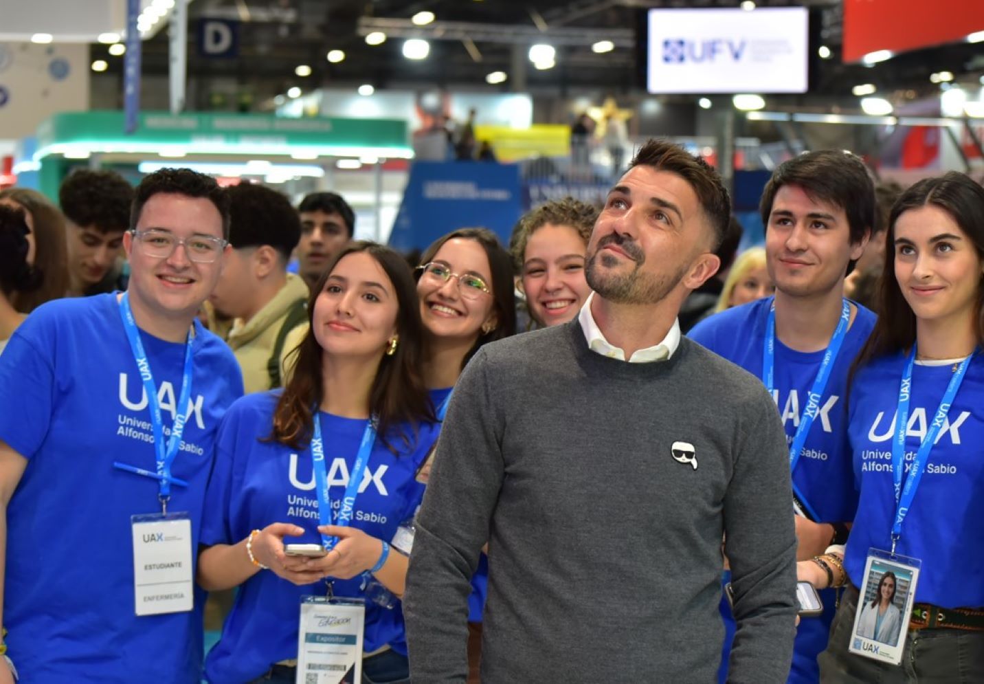 David Villa y alumnos de UAX