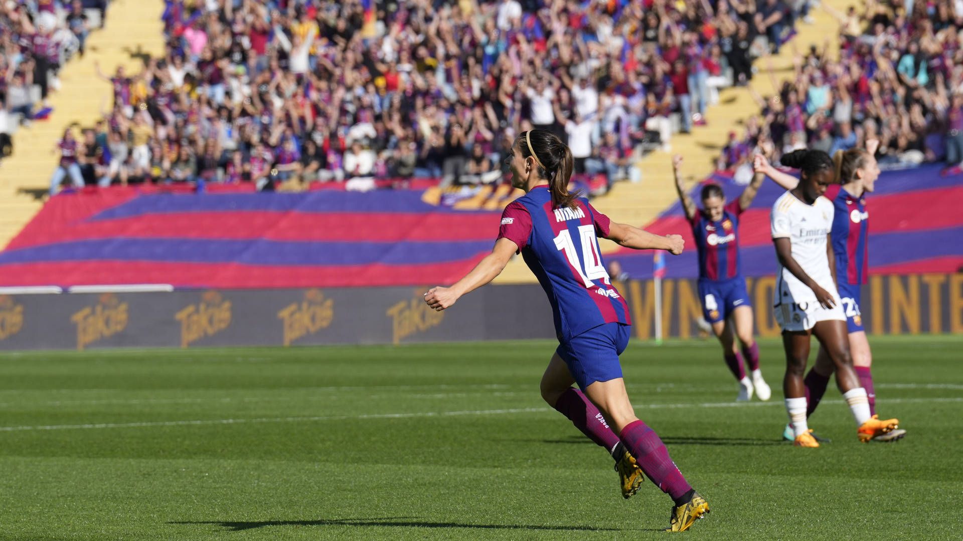 FC Barcelona Aitana Real Madrid Clasico Femenino Liga F Montjuic estadio gradas