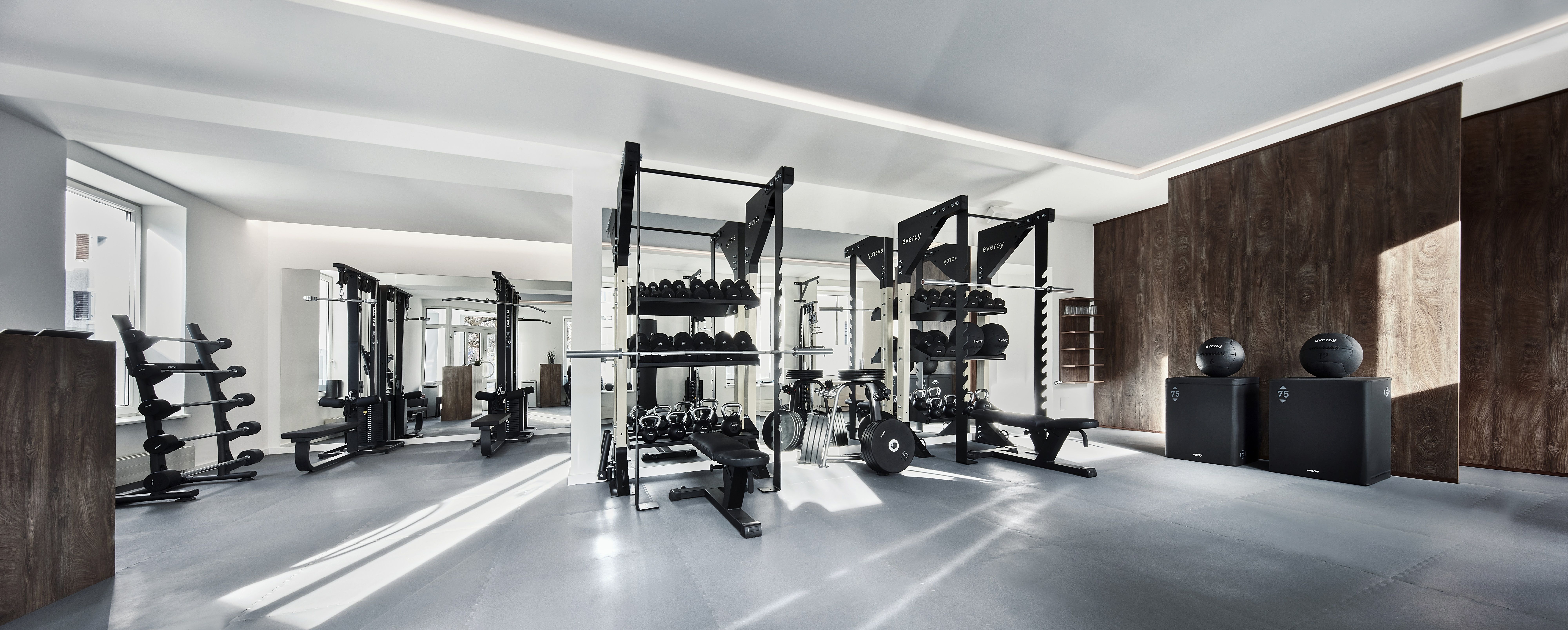 Thomas wellness Group