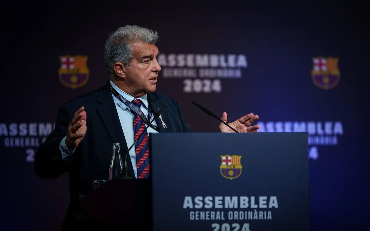 joan laporta asamblea fc barcelona 2024 barça
