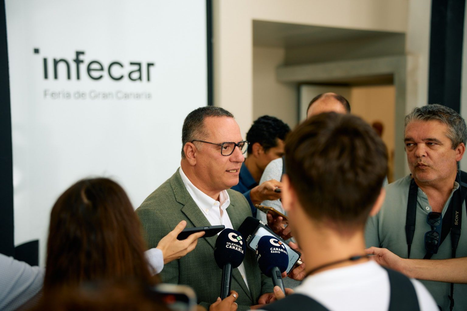 poli suarez canarias consejero educacion