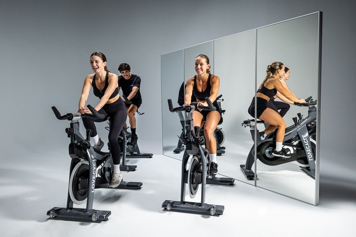 Oysho CYCLING X LOVECYCLE
