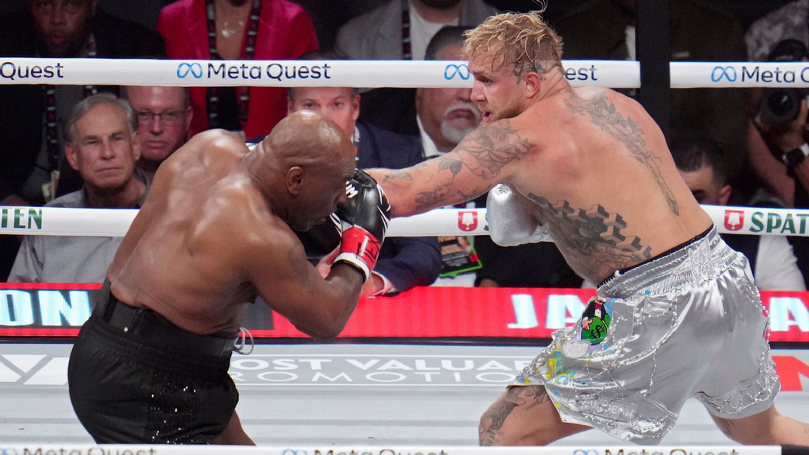 Mike Tyson Jake Paul Netflix 2024