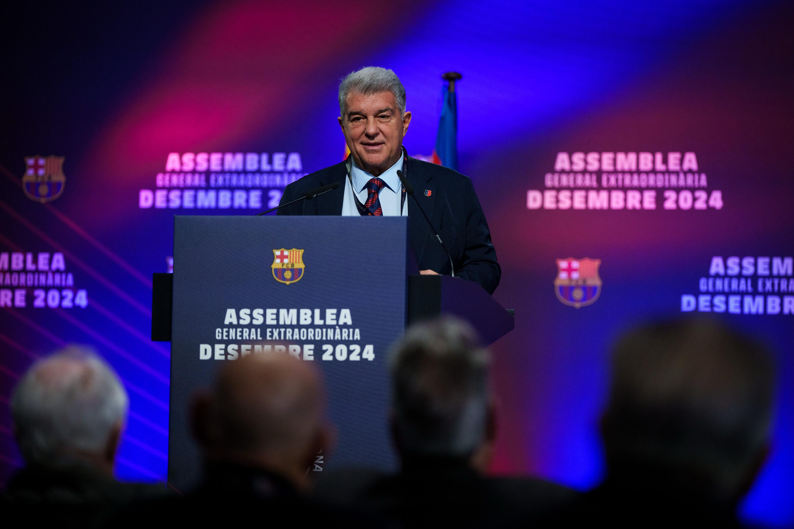 joan laporta fc barcelona nike asamblea
