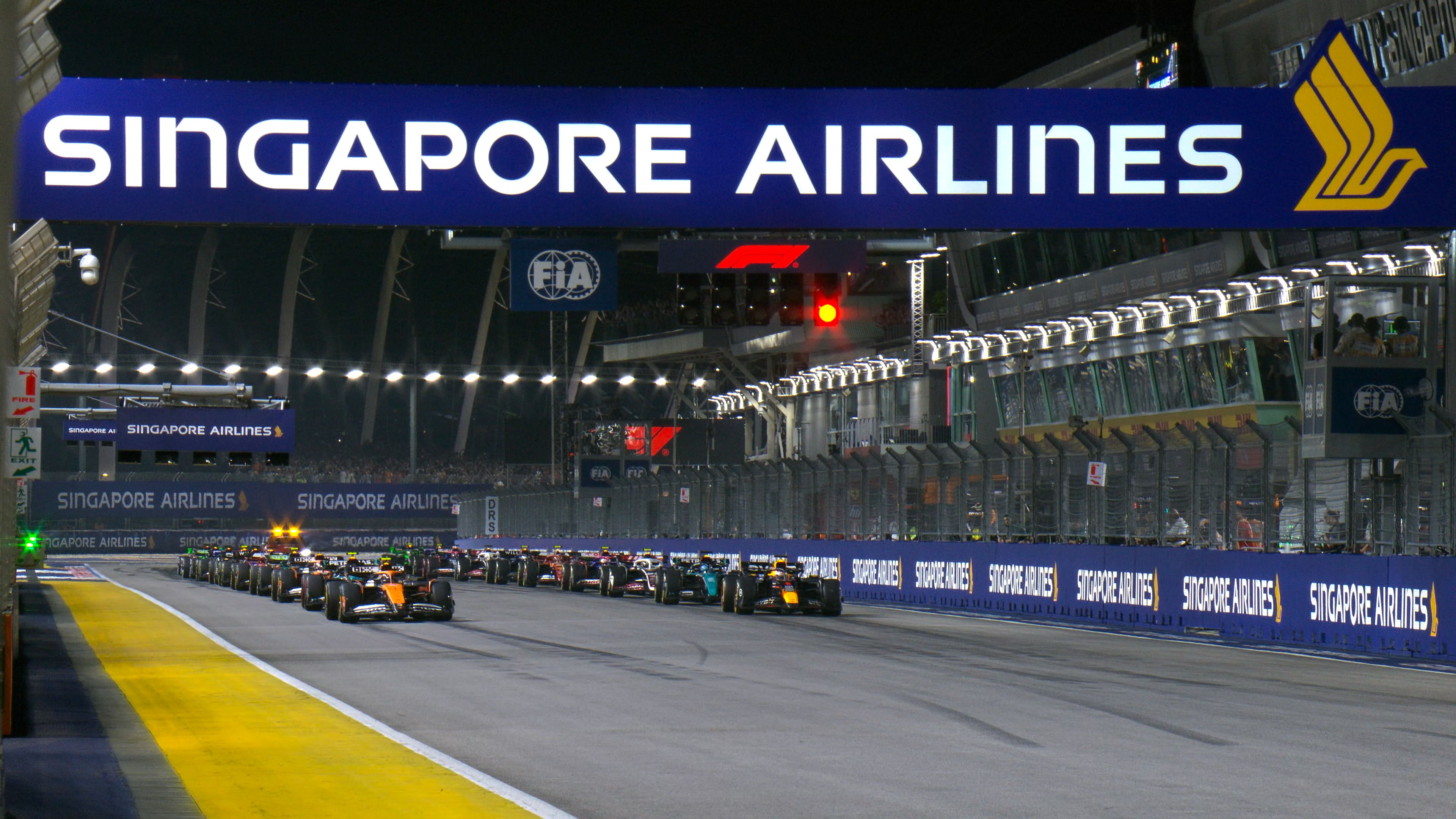 Singapore Airlines Trackside Branding
