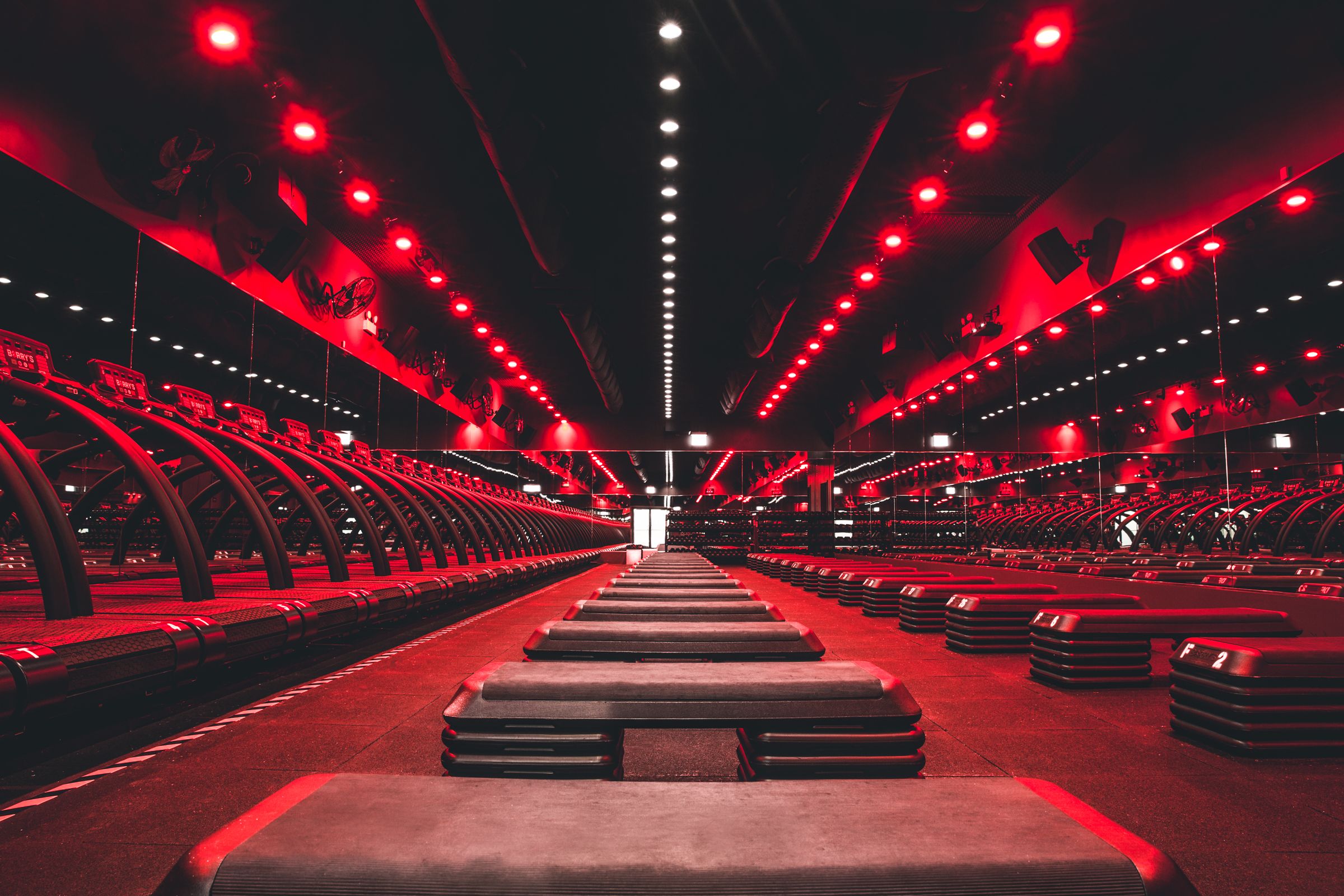 Barry's Bootcamp sala fitness gimnasio 4