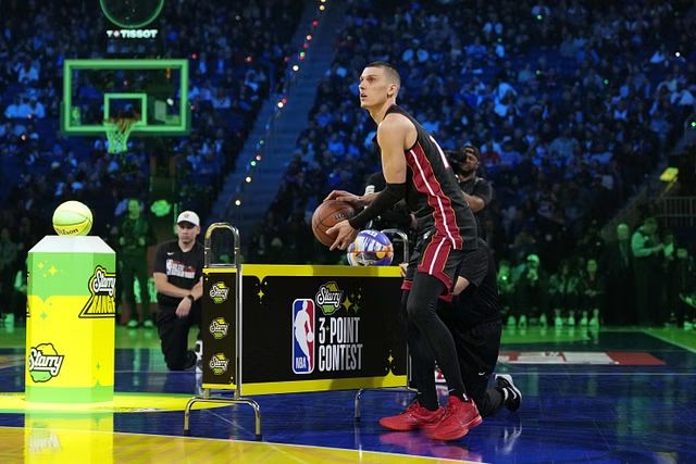 Starry da nombre al concurso de triples y también contó con uno de los principales espacios y una cancha propia en el Moscone Center, donde replicó el concurso entre los aficionados